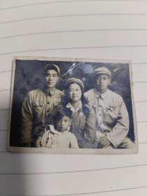 军人老照片【尺寸约5.5x4.2厘米】