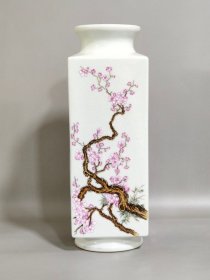 清代嘉庆四季花瓶