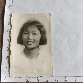 50-70年代老照片：美女大头照(厚实凹凸)