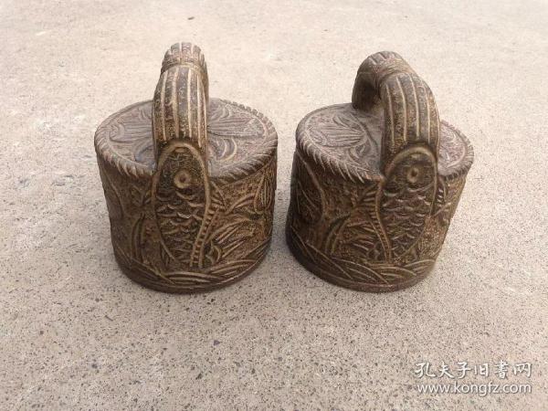 青石雕刻练功石一对 健身器,用极品方便,青石精雕细刻，收藏怀旧值。