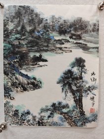 【王宝生】西安美院教授，中国美协会员，长安画派代表性画家，1942年生于陕西宝鸡，1962年毕业于西安西安美术学院，毕业后留校至今。曾筹建宝鸡文理学院美术系与陕西师范大学美术学院等。受教于黄乃源、刘蒙天、罗铭、十鲁等大师！从事国画艺术六十年，独树一帜、传承长安画派，并大胆创新，形成独具特色的国画艺术风格，作品多被艺术馆和专业机构收藏，被誉为~“”大山深处的黄塬王”！