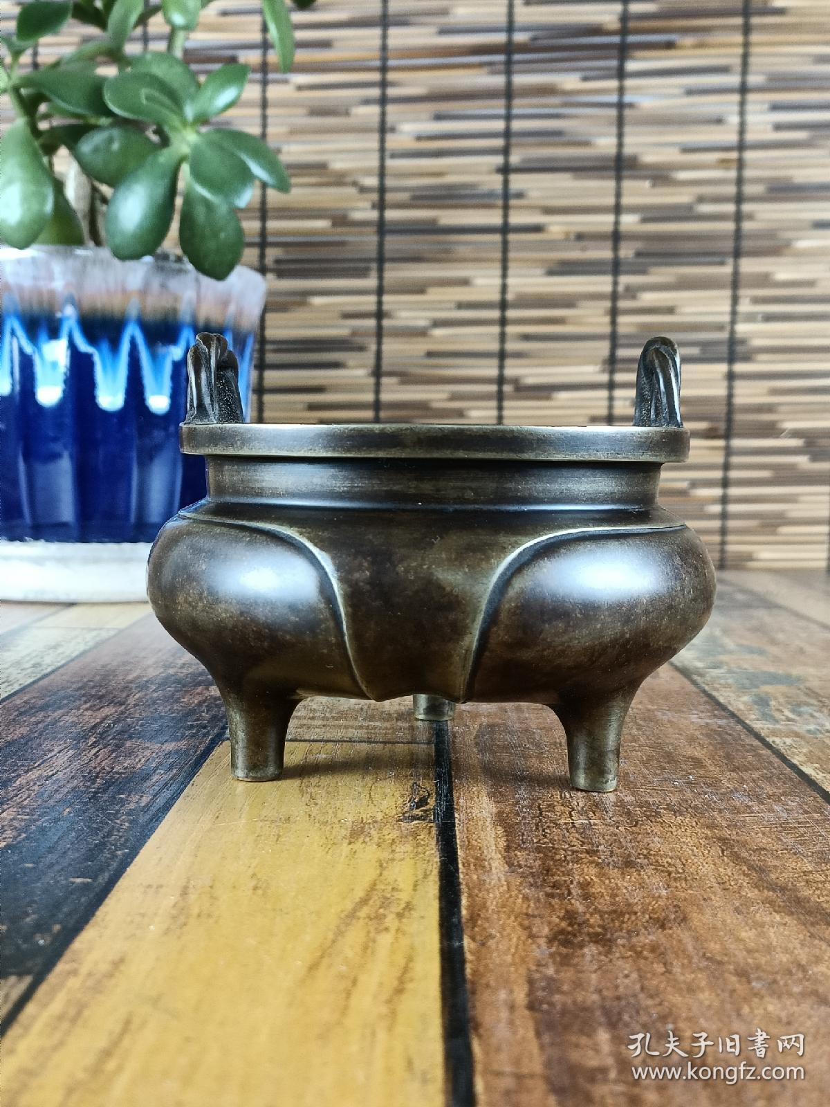 古董   古玩收藏  铜器   铜香炉   尺寸长宽高:13/13/10厘米，重量:3斤