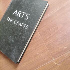 ARTS THE CRAFTS