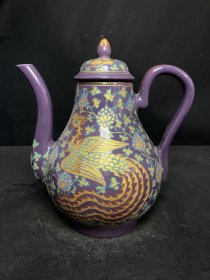 粉彩酒壶，凤舞九天，