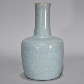 宋汝窑冰裂纹纸锤瓶，16×9.5厘米a