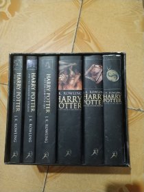 The Complete Harry Potter Collection Box Set：The Chamber Of Secrets; The Prisoner of Azkaban; The Goblet of Fire; The Order of The Phoenix; The Half Blood Prince; The Deathly(六本合售)