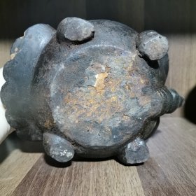 带铭文铁乌龟壶