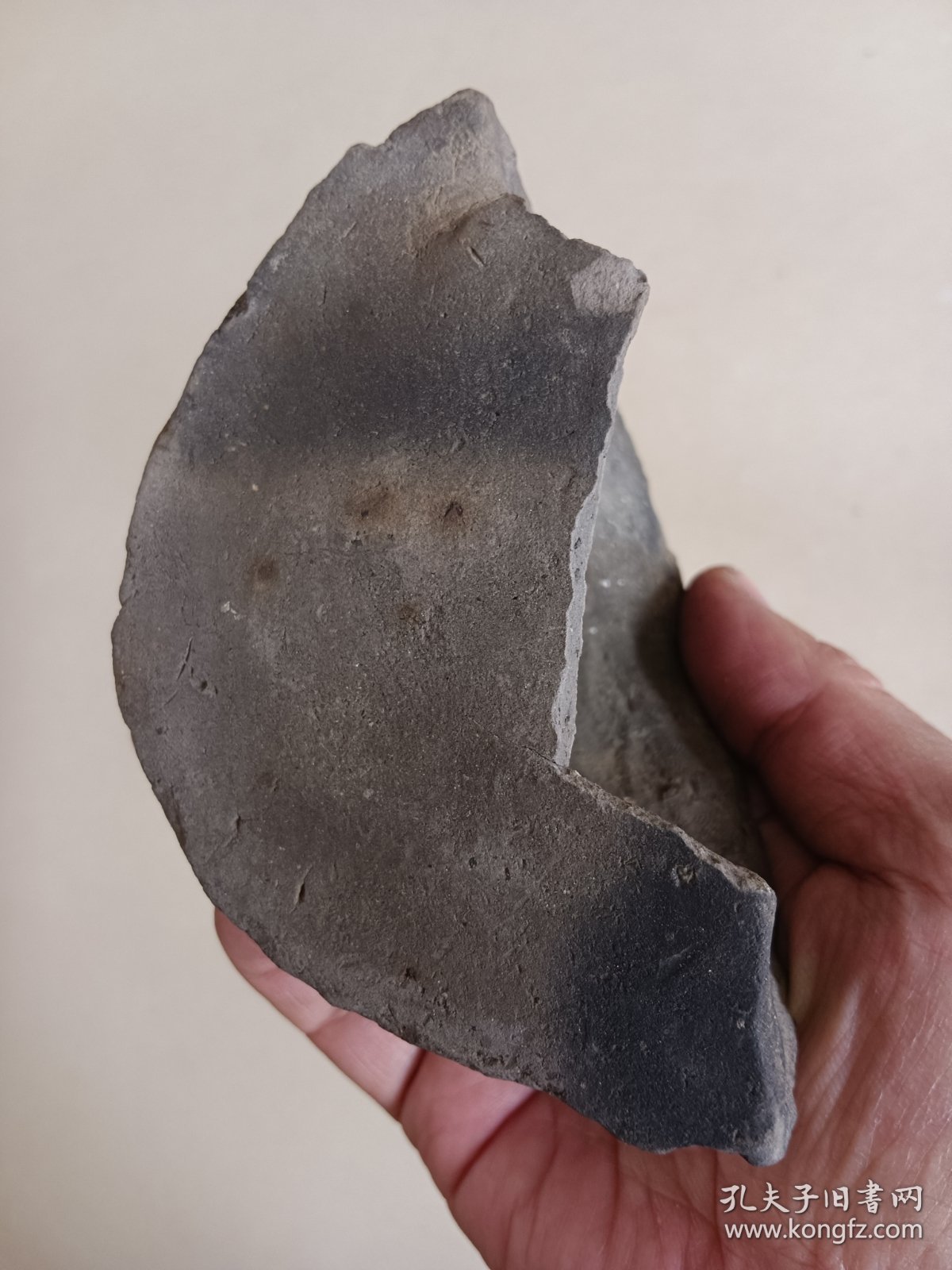 黑陶制香插 背面有缺损 长11.8