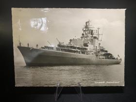 西德唯一的巡洋舰德意志号（A59），

1965年8月5日实寄照片版明信片，字迹清晰优美。