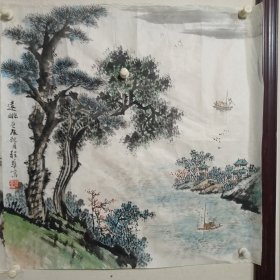 个义项展开 程华，1947年生，祖籍河北怀来。当代著名山水画家，现为中国美术家协会会员，中国环境文化促进会美术书法委员会委员。早年自学中国画，曾得吴镜汀、董寿平、郭传璋、黄均、何镜涵等先生教诲，转易多师。上世纪90年代入北京实验大学艺术系中国画专业进修，后拜何镜涵先生为师，为其入室弟子。作品多次参加各类全国书画大展及艺术沙龙展，出版有《程华山水画册页》、《程华作品选集》。 中文名 程华