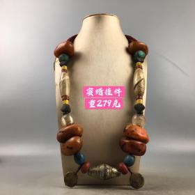 天然老蜜蜡挂件，包浆均匀自然，皮壳老辣，工艺精美，成色如图！