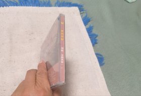 一张老的周旋的《天涯歌女》VCD