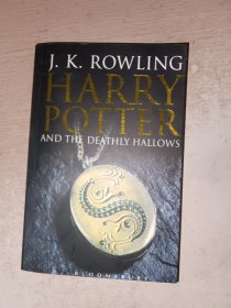 HARRY POTTER AND THE DEATHLY HALLOWS 小32开