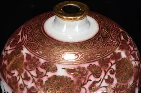 元青花成吉思汗款釉里红描金松竹梅纹梅瓶 32*19厘米