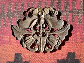 瓜蝶绵绵老银饰