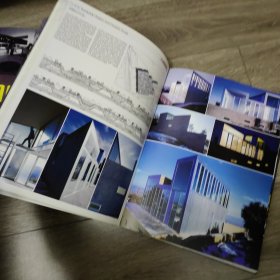 800 HOUSING ALL OF THE WORLD 1，2一套2册