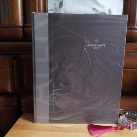 [九六品至九九品]PATEK PHILIPPE GENEVE COLLECTION 2010-2011(2010-2011年百达翡丽手表收藏·精装本)[私藏极品·内页全新未使用·内带紫红丝带书签带·前后衬页前带原装活页保护性白纸][赠送一本：《2015年北京保利十周年秋季拍卖会 名贵腕表与西洋装饰艺术》·库存书·内页全新未使用·九六品至九九品]【两本均自然旧·正版实物·按图发货·详见书影及描述】