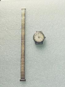 青岛女式机械手表(国产67)