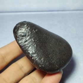 新疆戈壁滩精美定向石陨石 金蟾陨石把件摆件 规格6.8*6.5*3.7cm 246克