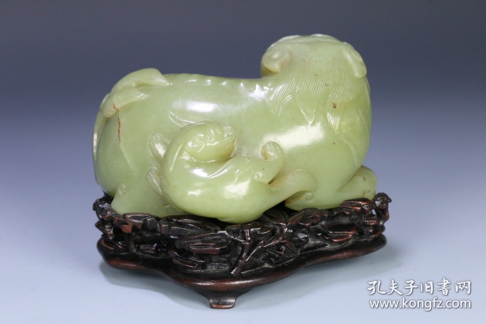 清代 和田黄玉子母瑞兽摆件，尺寸10.5*8.8*6厘米，重598克
