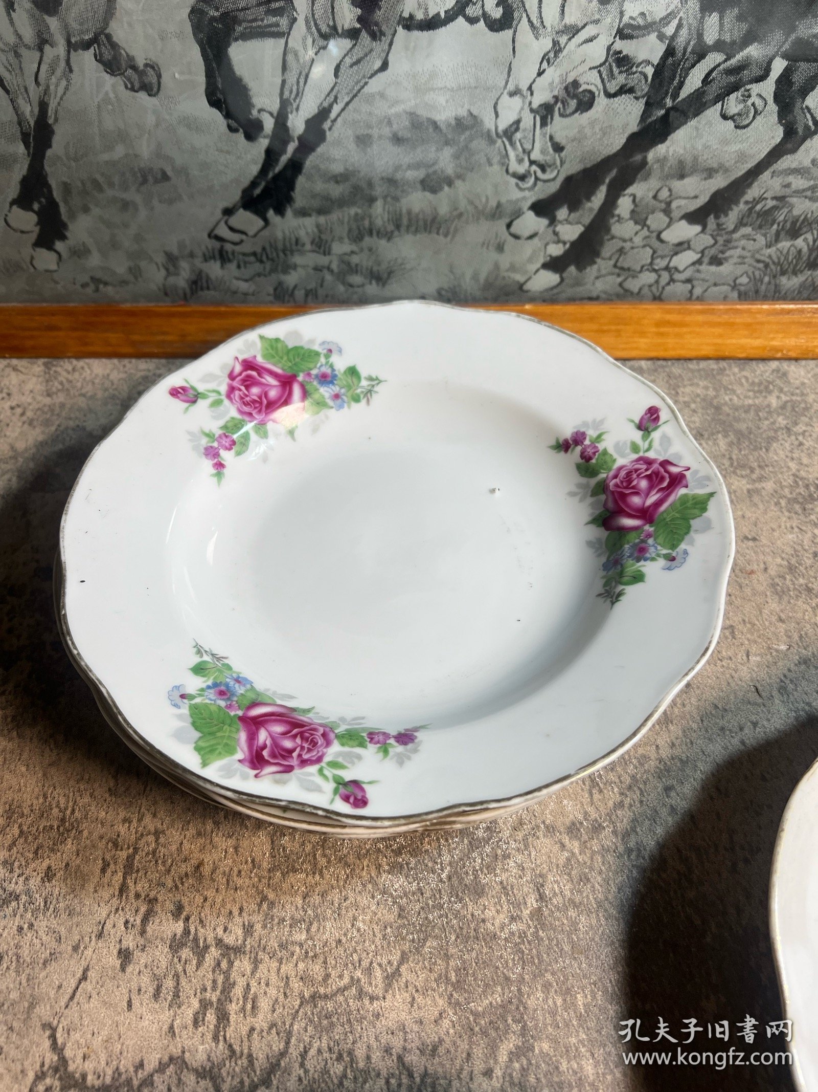 70年代，景德镇灯笼款花卉23厘米折腰折腰盘子4只合售y