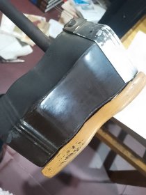 早期苏州民族乐器厂出品的二胡