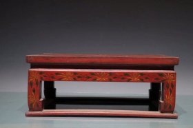 楠木漆器，茶桌，做工精致考究，花开富贵，长41厘米，宽28厘米，高16厘米