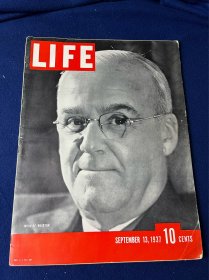 1937年9月美国生活杂志：日军攻打上海，淞沪会战，被轰炸后上海街道惨状照片，日本飞机被击落残骸