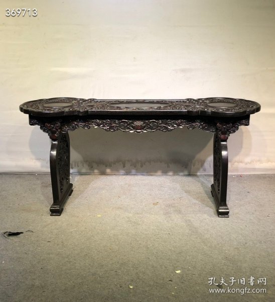 珍藏小叶紫檀高浮雕荷花条案