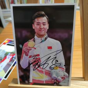 伦敦奥运冠军董栋亲笔签名照片（图为雅加达亚运会所拍）