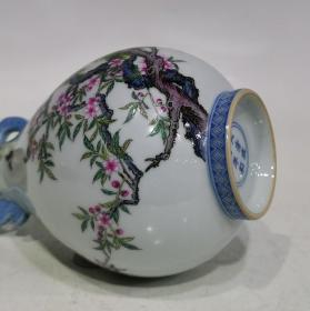 大清雍正年制，粉彩杏林春燕纹玉壶春瓶，高度17.7㎝，口径4.2㎝，底5.3㎝，