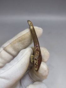 战国带钩一个，造型好，皮壳好，适合研究。