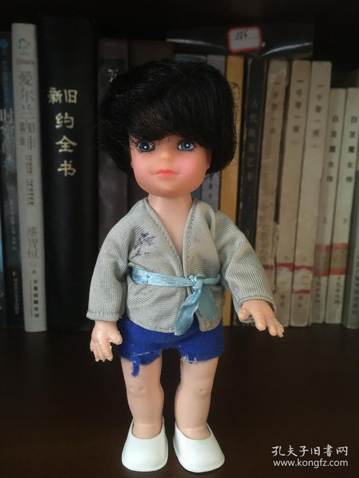 编号156号库存怀旧穿衣胶皮娃娃 库存品