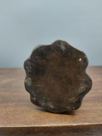 古玩铜器收藏:，财神爷，造型独特，质感厚实、雕刻精美、包浆纯熟！
新货上架！
产品规格 重量 如下图：