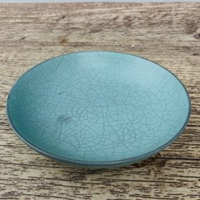 汝窑汝瓷鹿纹笔洗，高4.5厘米，直径16.5厘米