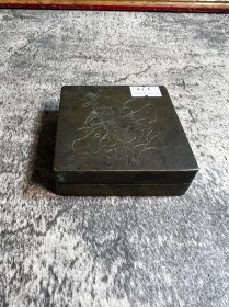 民国，刻莲铜墨盒一只