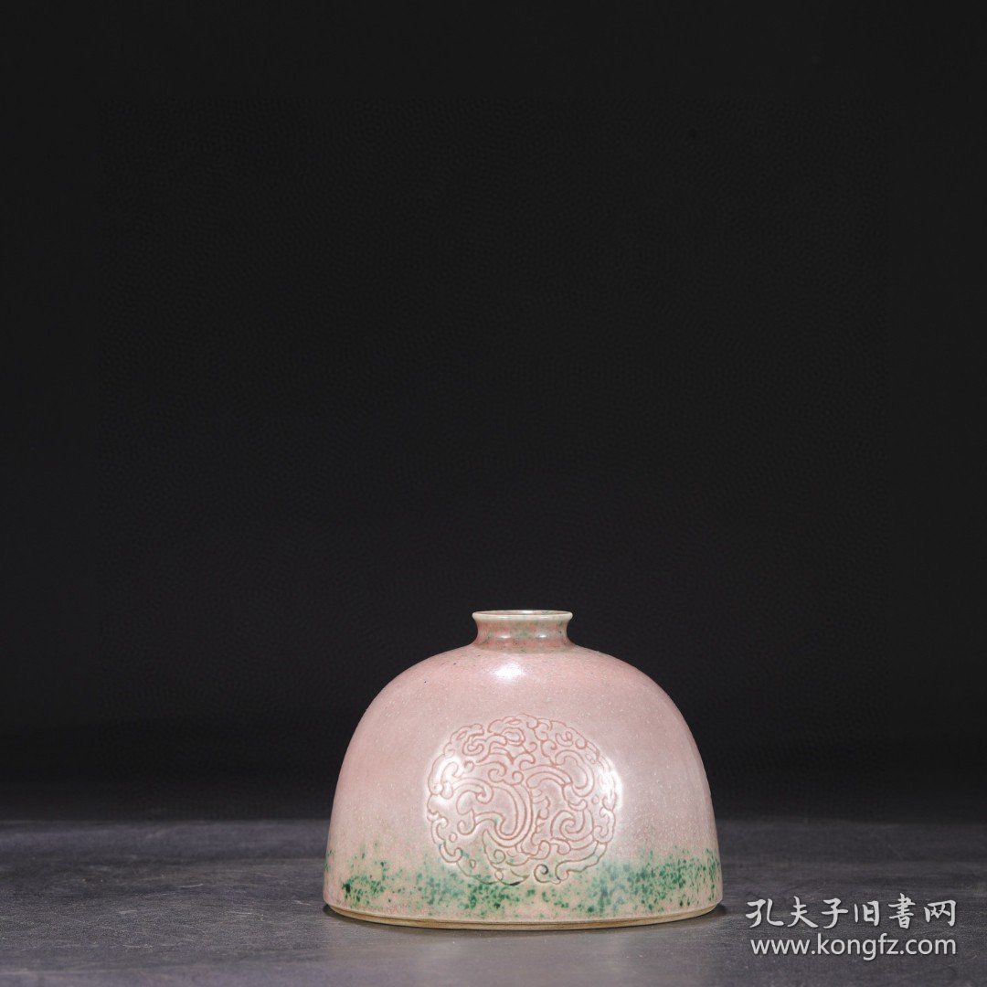 旧藏 清代 康熙豇豆红釉暗刻团龙纹太白尊