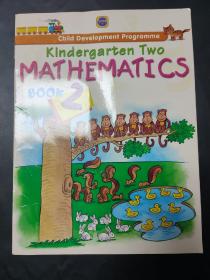 Kindergarten two Mathematics book2 幼儿园英语版数学练习册2