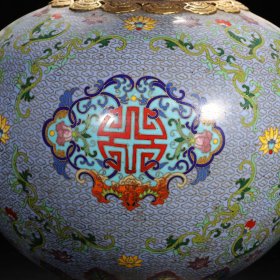 清代 铜胎掐丝珐琅缠枝花卉赏瓶