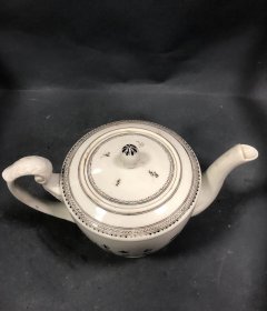 汪小亭款山水老茶壶