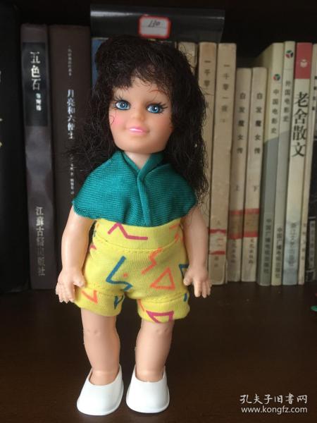 编号130号库存怀旧穿衣胶皮娃娃 库存品 神态各异 无一相同