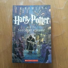 Harry Potter and the Sorcerer's Stone (Harry Potter Series, Book 1)