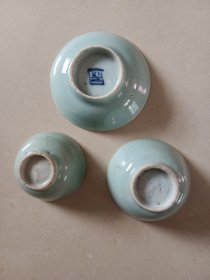 清末豆青碟 杯都有磕碰一起价格