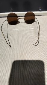 晚清或民国时期——毛源昌制造眼镜号——金丝边——茶色水晶——眼镜