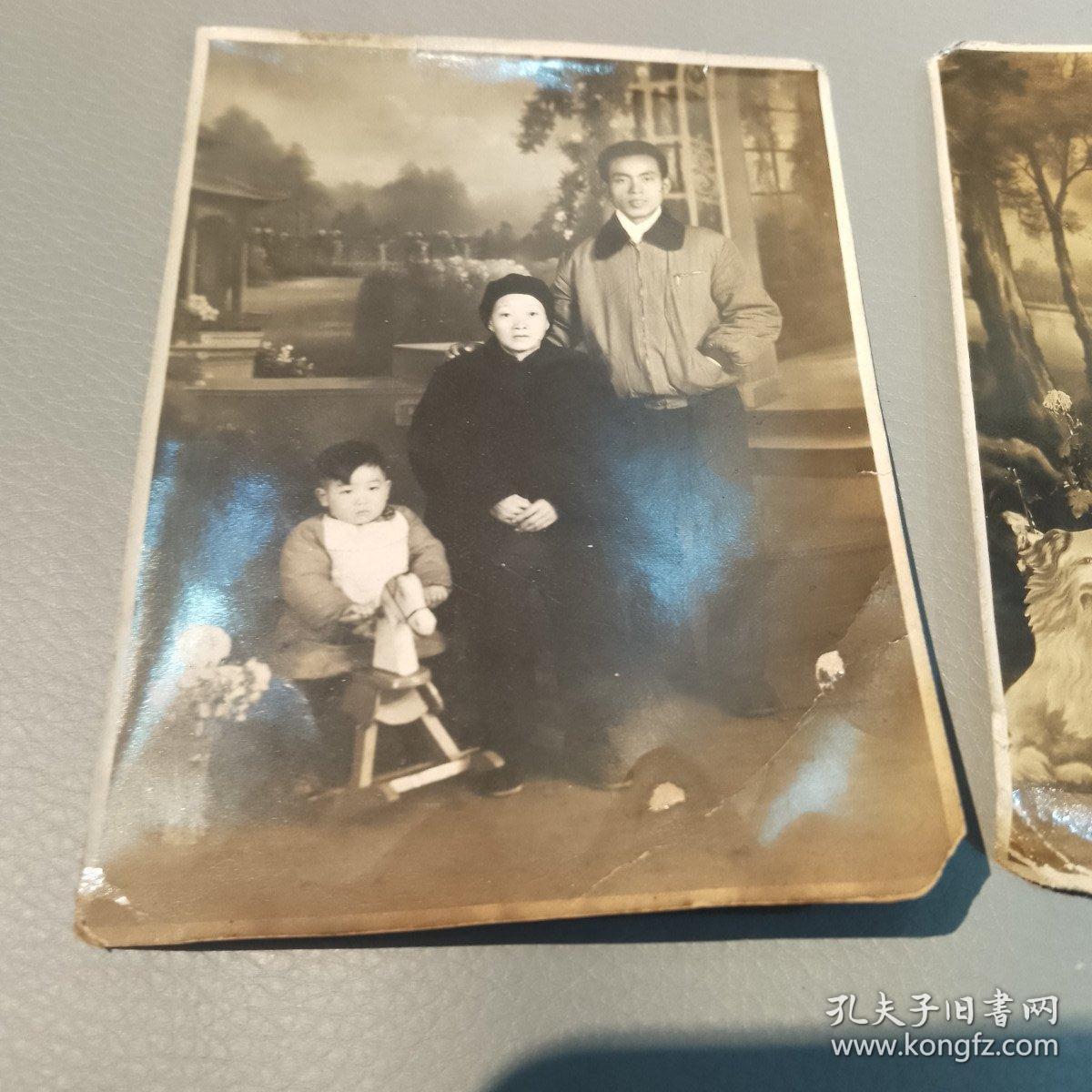 五十年代母子合影两张合售