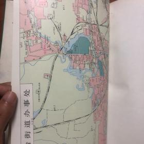 唐山市东矿区志，1994年一版一印，印2500。
厚册，品相不错，多地图数据。