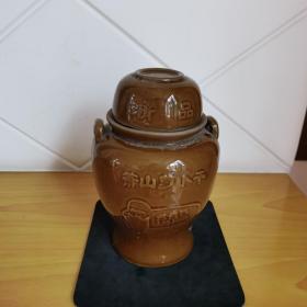 精品酱釉陶瓷罐
