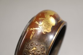 明 铜胎鎏金二牛图狮首耳炉