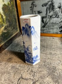 80，90年代，手绘山水花瓶一只y