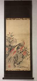 伊藤若冲 画25回流精品双吉立軸，畫芯105×52厘米，纸本纸裱檀木軸頭，品相如图老旧，手绘精品放心收藏！有蓝色收藏印一枚，盖于画背面后装裱。